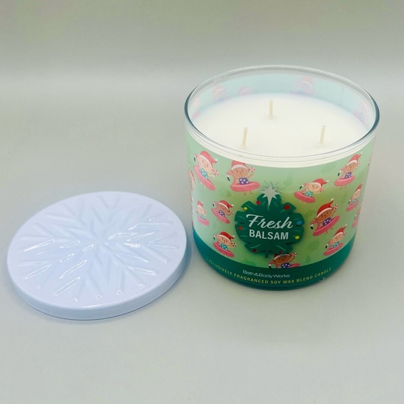 Bath & Body Works Holiday Fresh Balsam 3 Wick Candle with Box - Picture 6 of 8